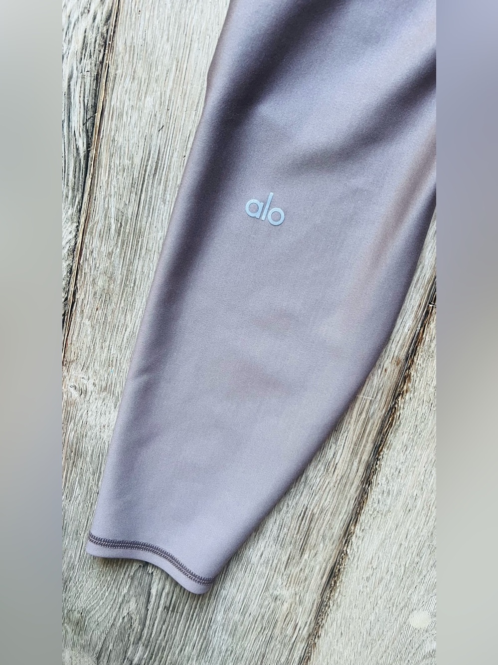 Alo High-Waist Airlift 7/8 Leggings in Mushroom size XS - Picture 7 of 7
